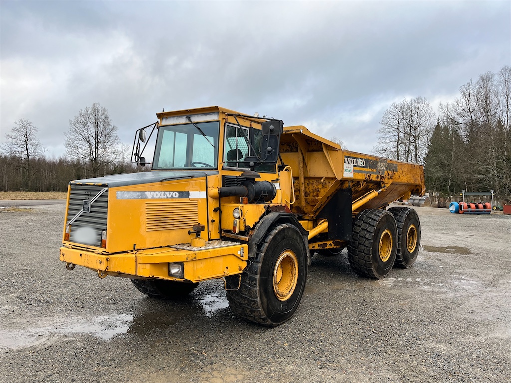 1995 VOLVO BM A25C 6X6